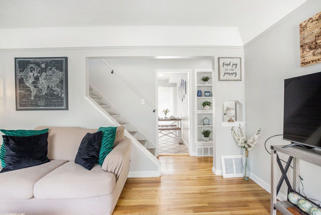 Photo of Livingroom in Royal Oak
