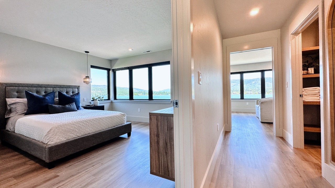 Photo of Bedroom in Laclede