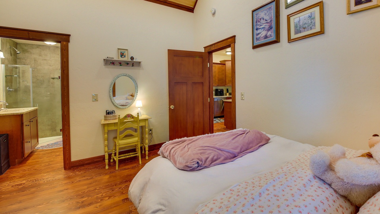 Photo of Bedroom in Bonners Ferry