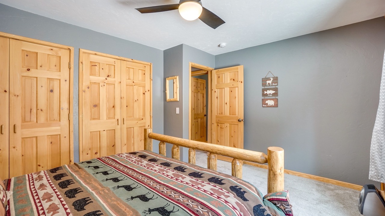 Photo of Bedroom in Crystal Lake