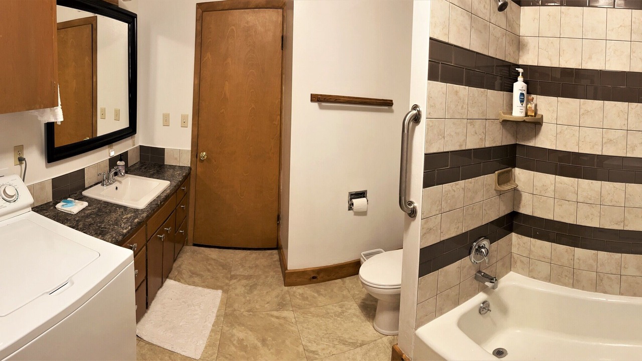 Photo of Bathroom in Logan