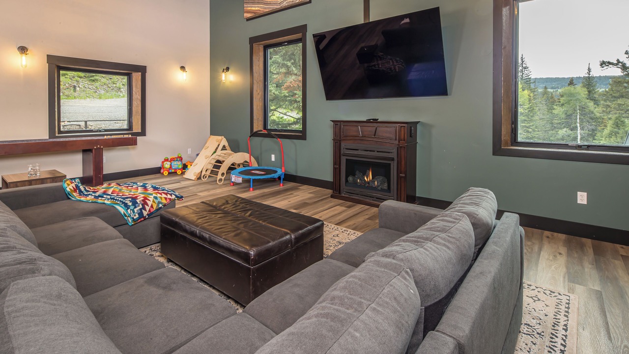 Photo of Livingroom in Gallatin Gateway