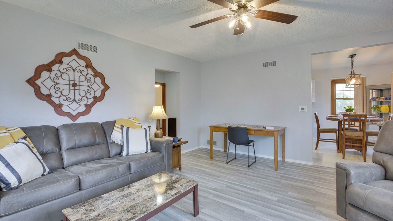 Photo of Livingroom in Glendive