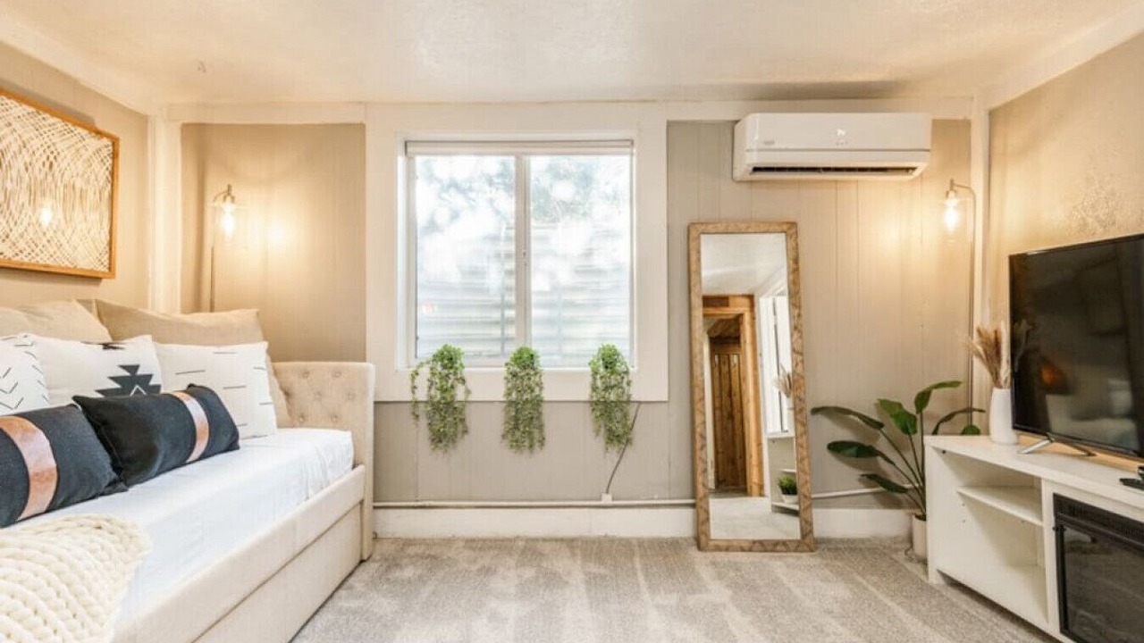Photo of Livingroom in Veterans Park