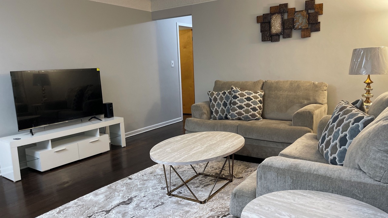 Photo of Livingroom in Livonia