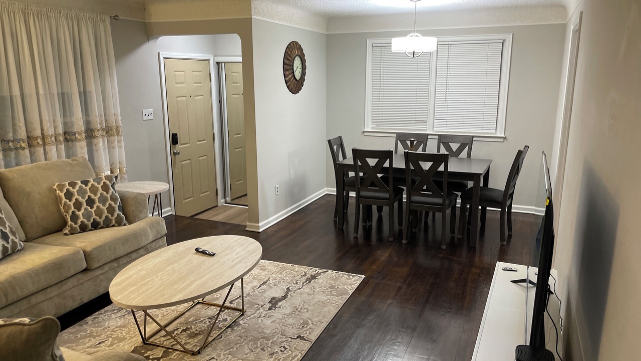 Photo of Livingroom in Livonia
