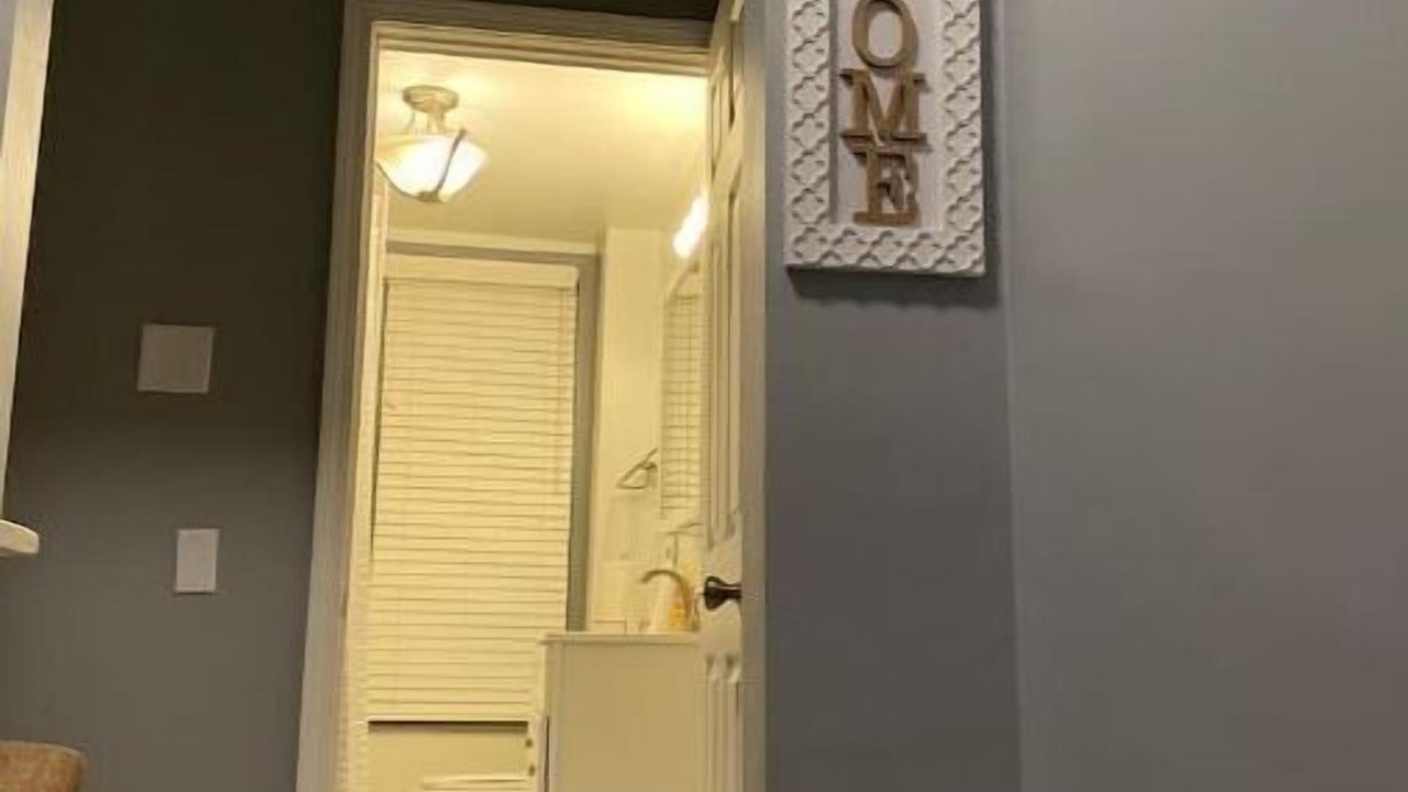 Photo of Bathroom in Lincoln-Lemington-Belmar