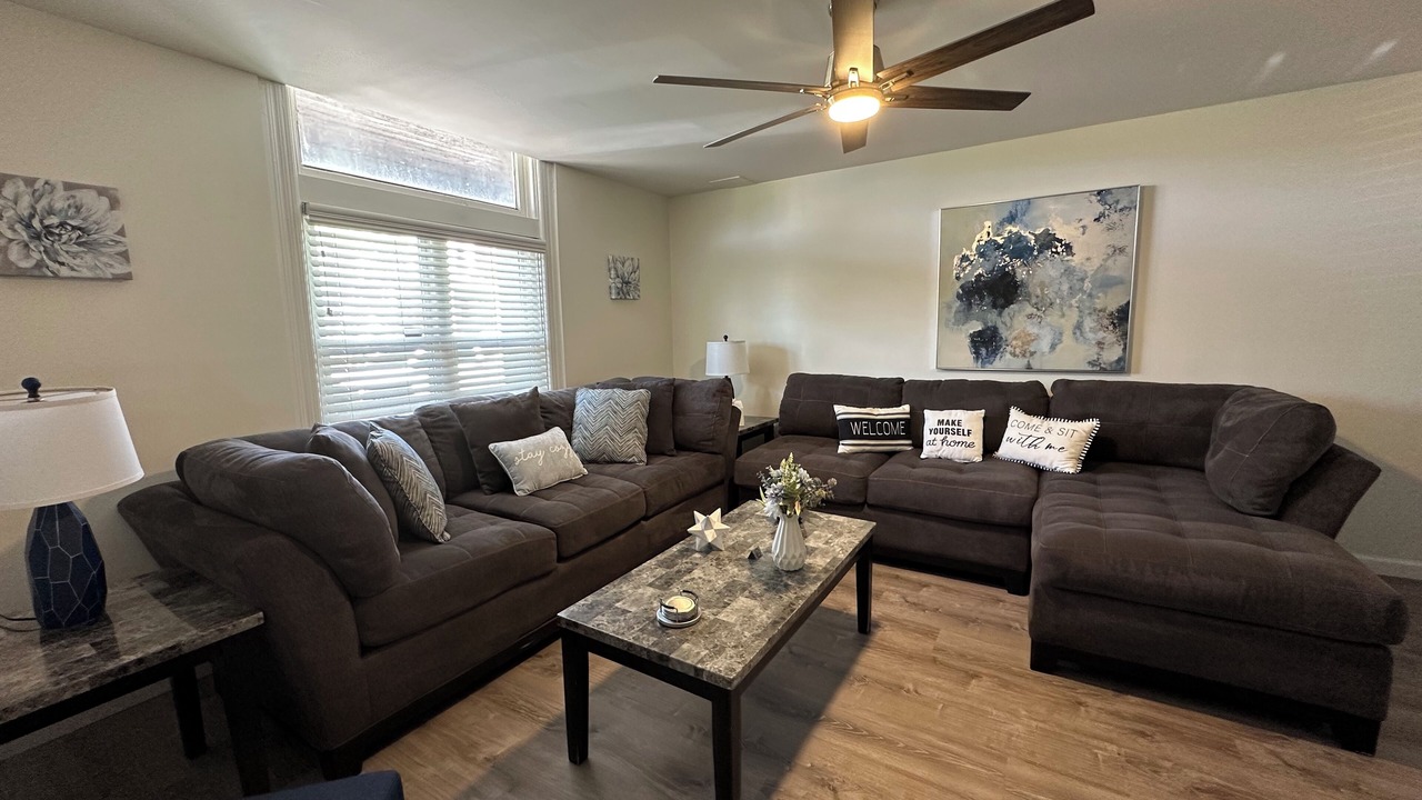Photo of Livingroom in Lincoln-Lemington-Belmar