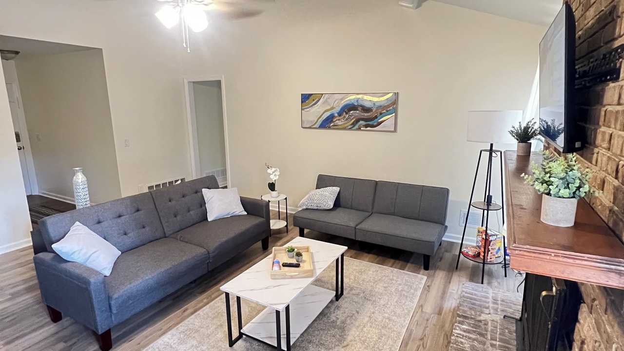 Photo of Livingroom in Huntcliff