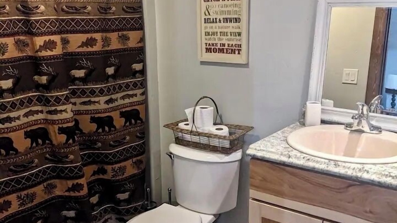 Photo of Bathroom in Rexford