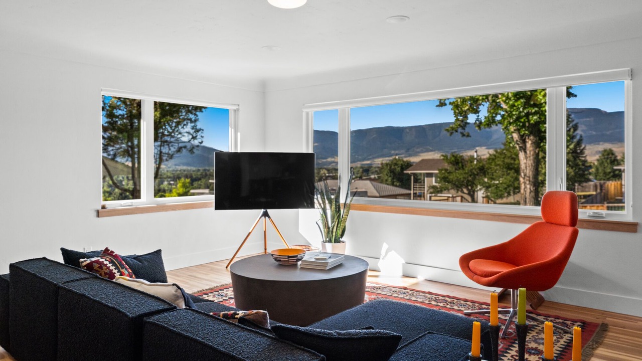 Photo of Livingroom in Livingston