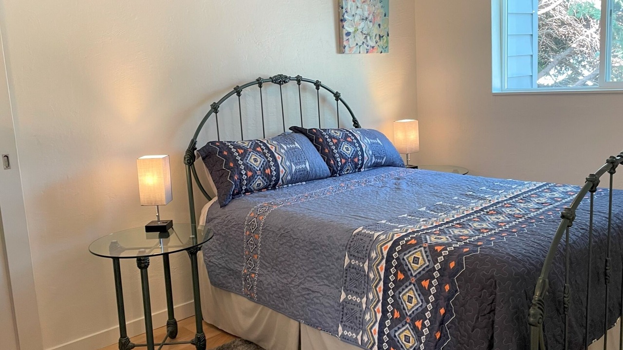 Photo of Bedroom in Depot Bench