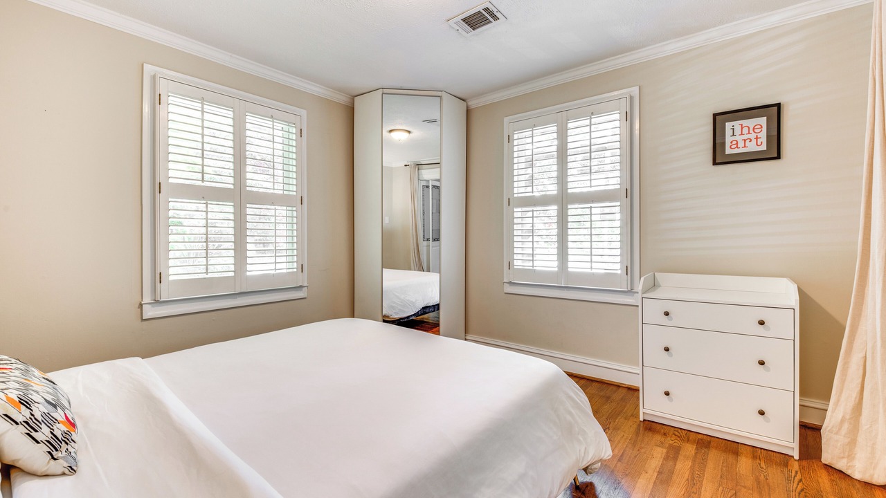 Photo of Bedroom in Westside