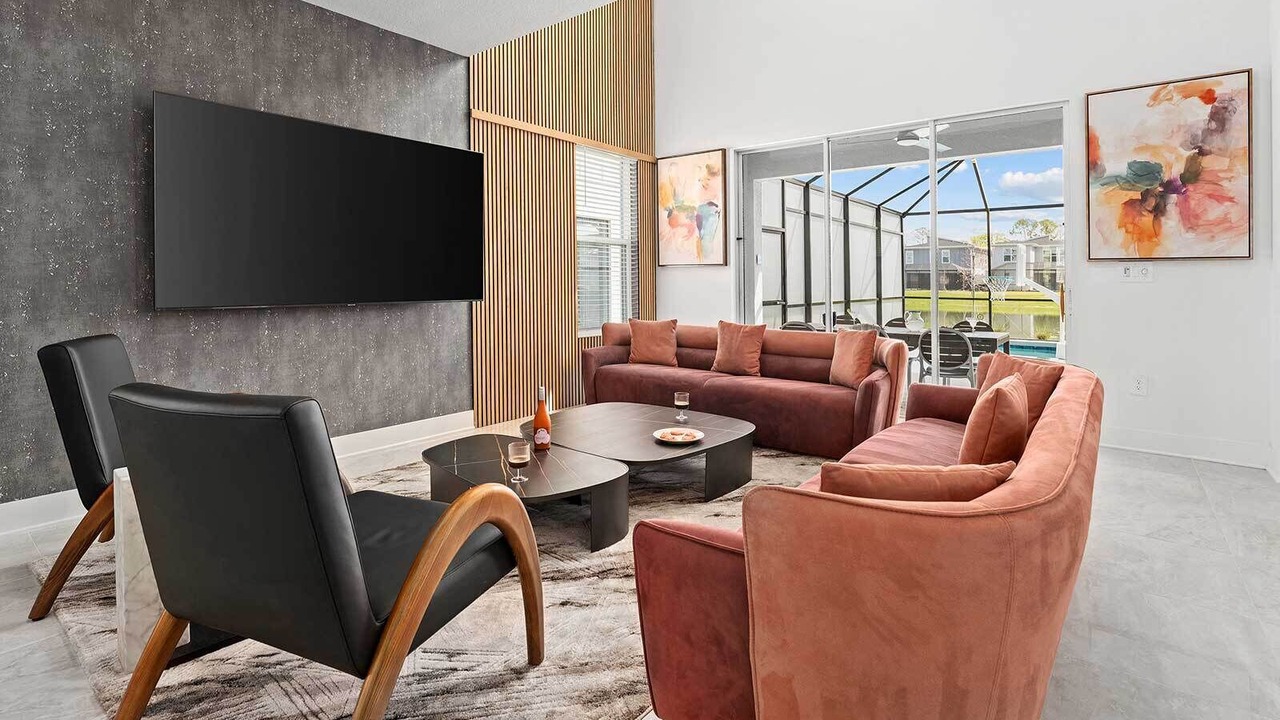 Photo of Livingroom in Florida Center