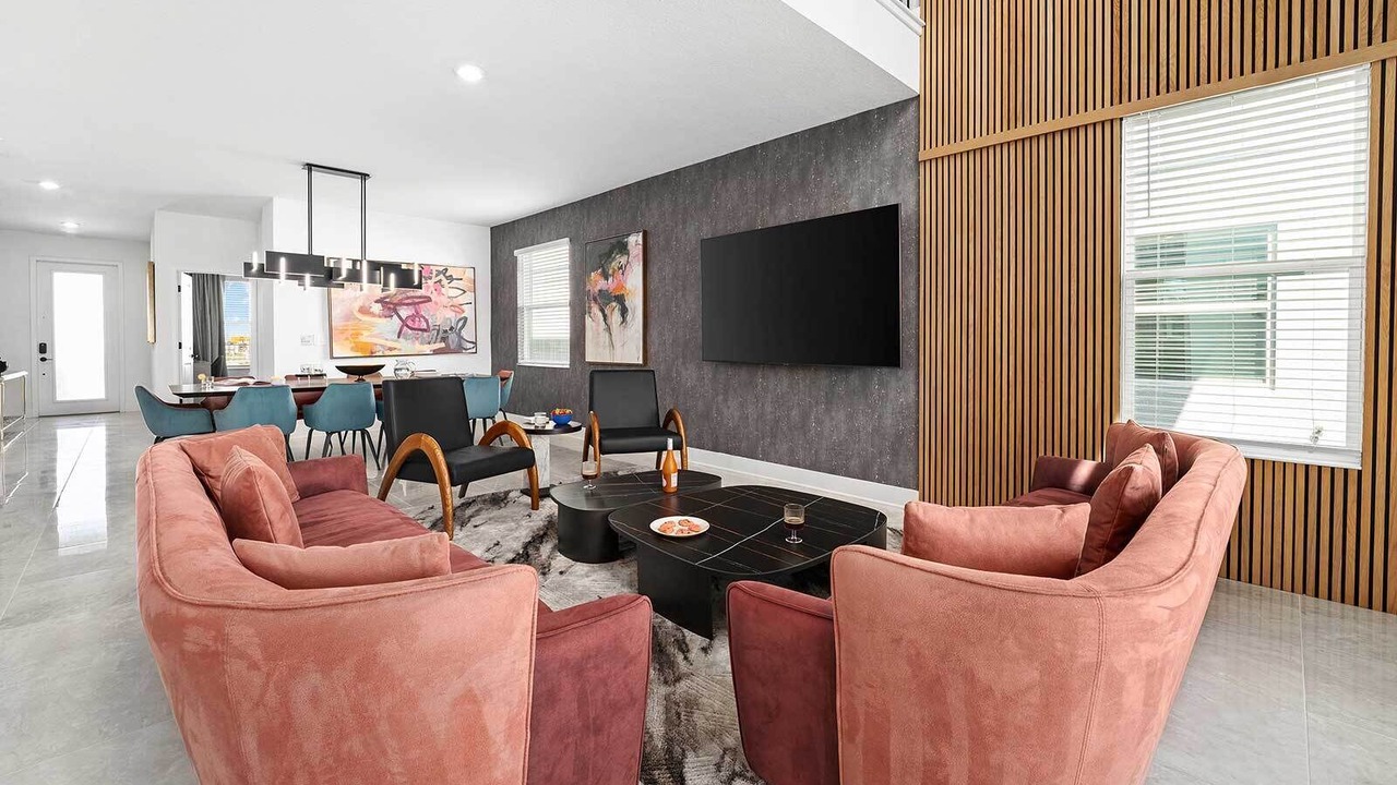 Photo of Livingroom in Florida Center
