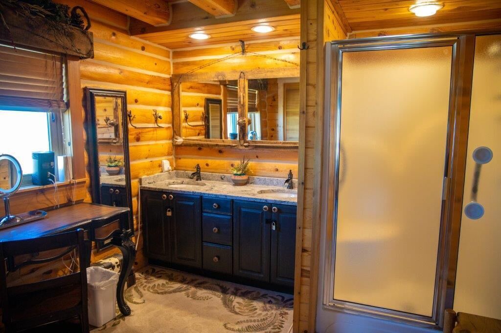 Photo of Bathroom in Red Lodge