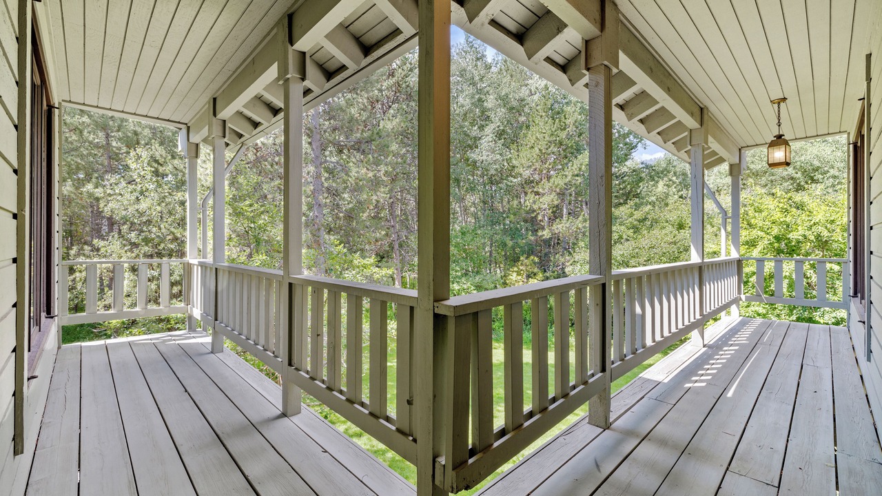 Photo of Patio Balcony in Teton Pines