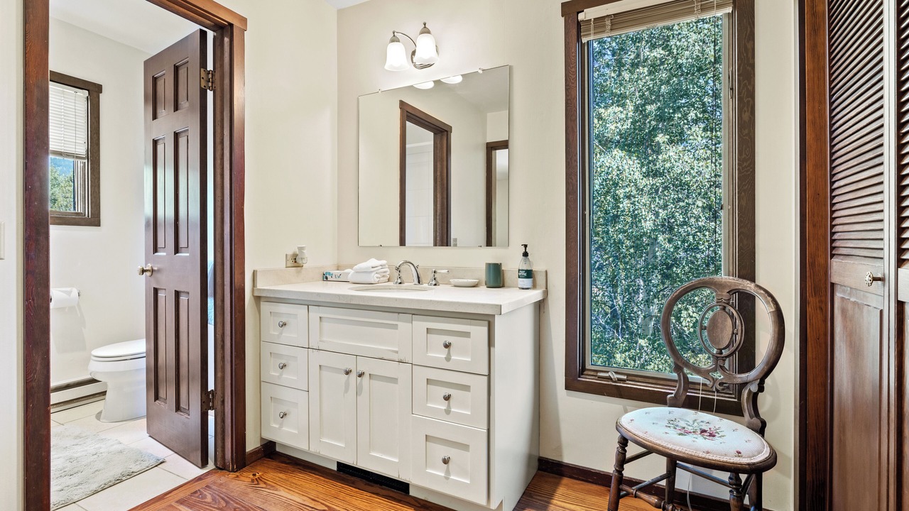 Photo of Bathroom in Teton Pines