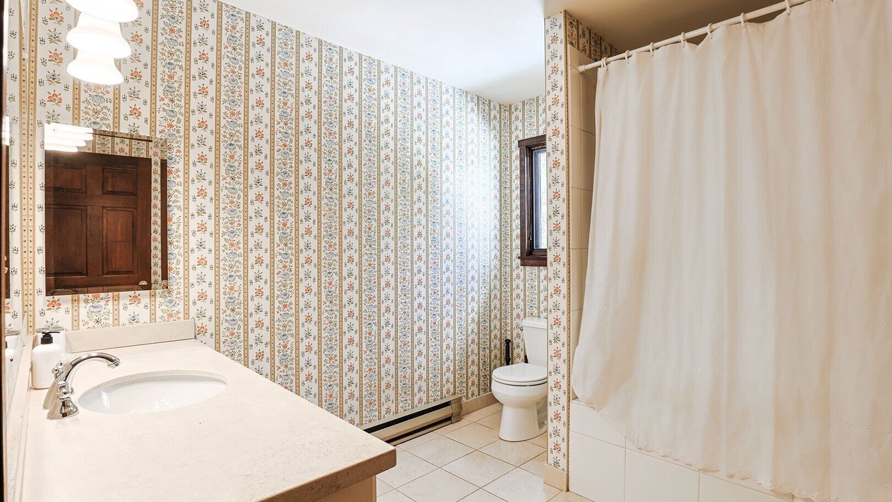 Photo of Bathroom in Teton Pines