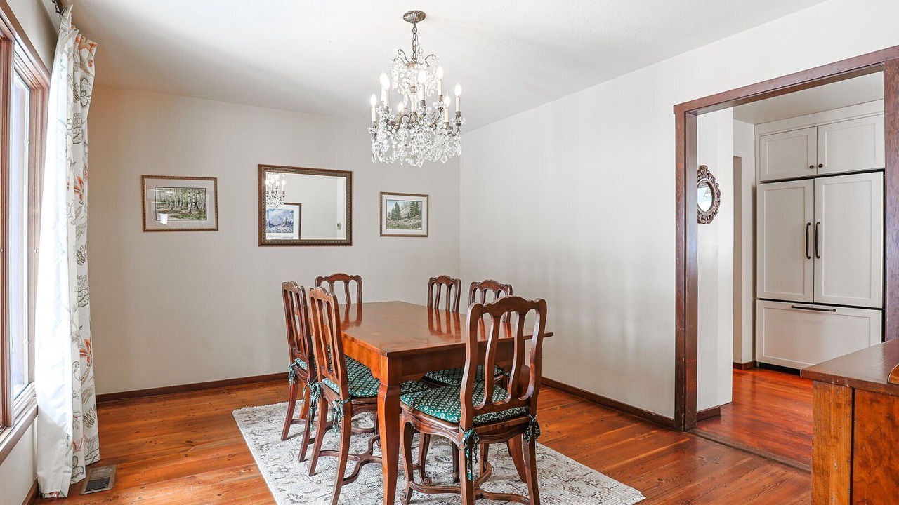 Photo of Livingroom in Teton Pines
