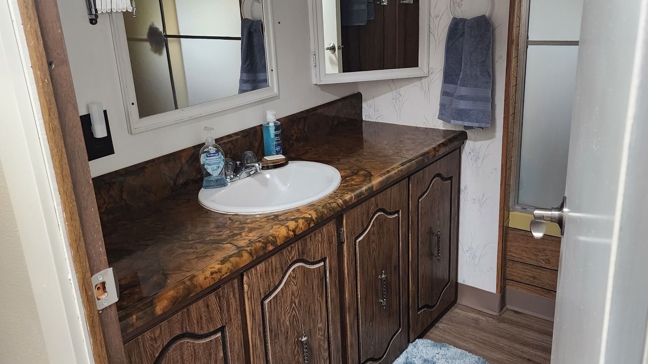 Photo of Bathroom in Cascade