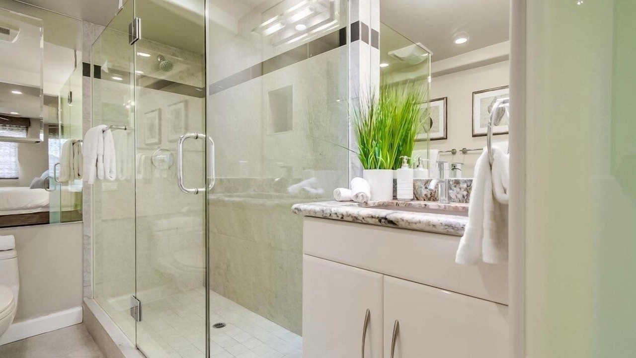 Photo of Bathroom in Mission Beach
