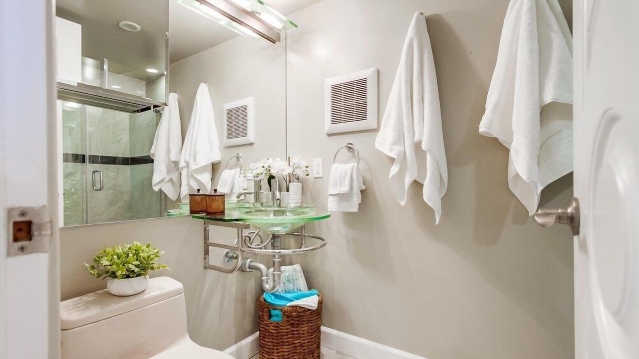 Photo of Bathroom in Mission Beach