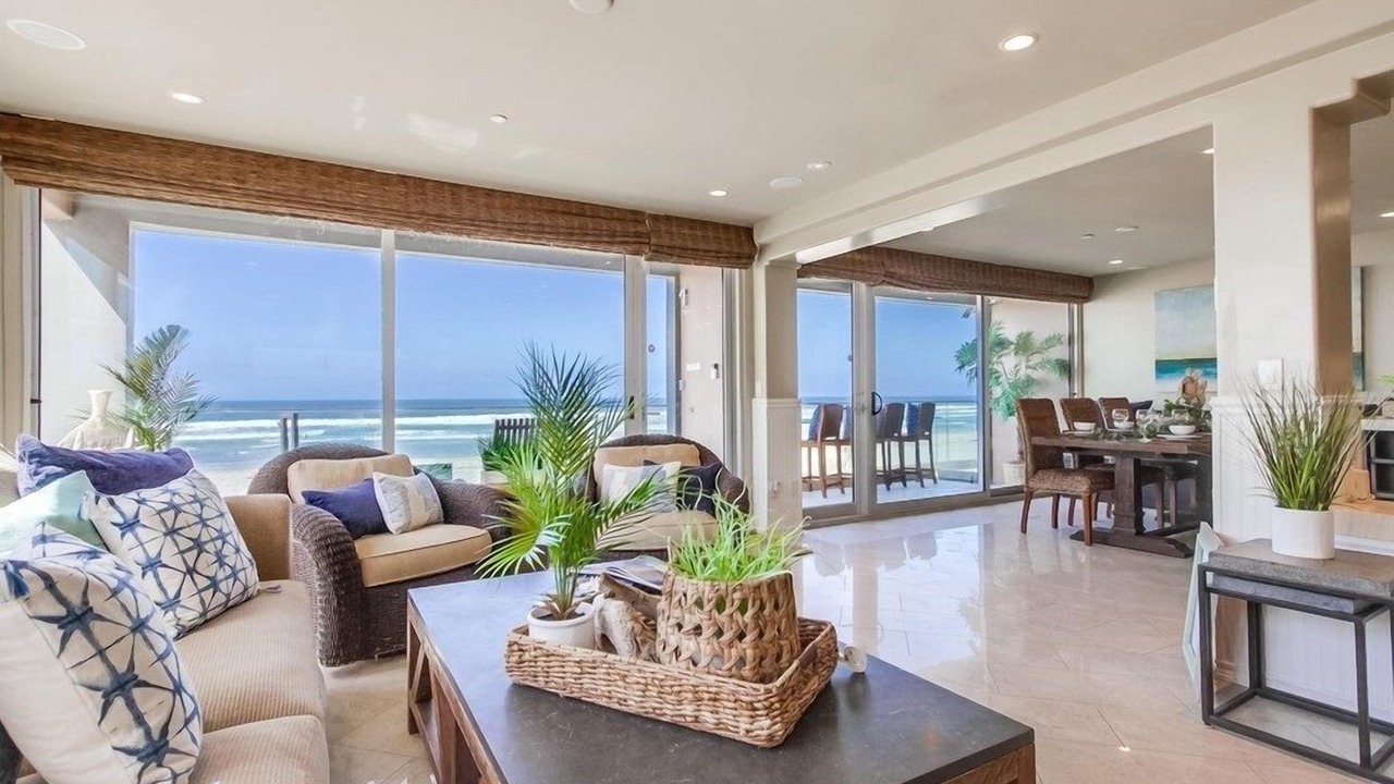 Photo of Livingroom in Mission Beach