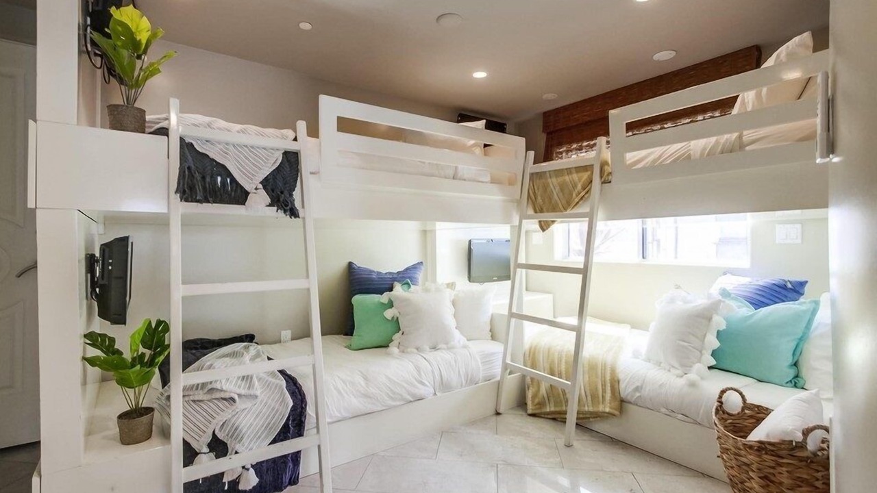 Photo of Bedroom in Mission Beach