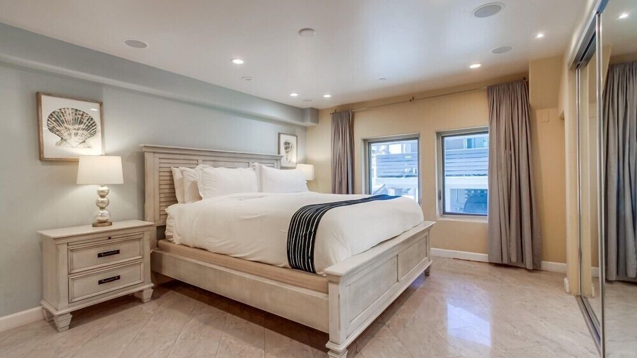 Photo of Bedroom in Mission Beach