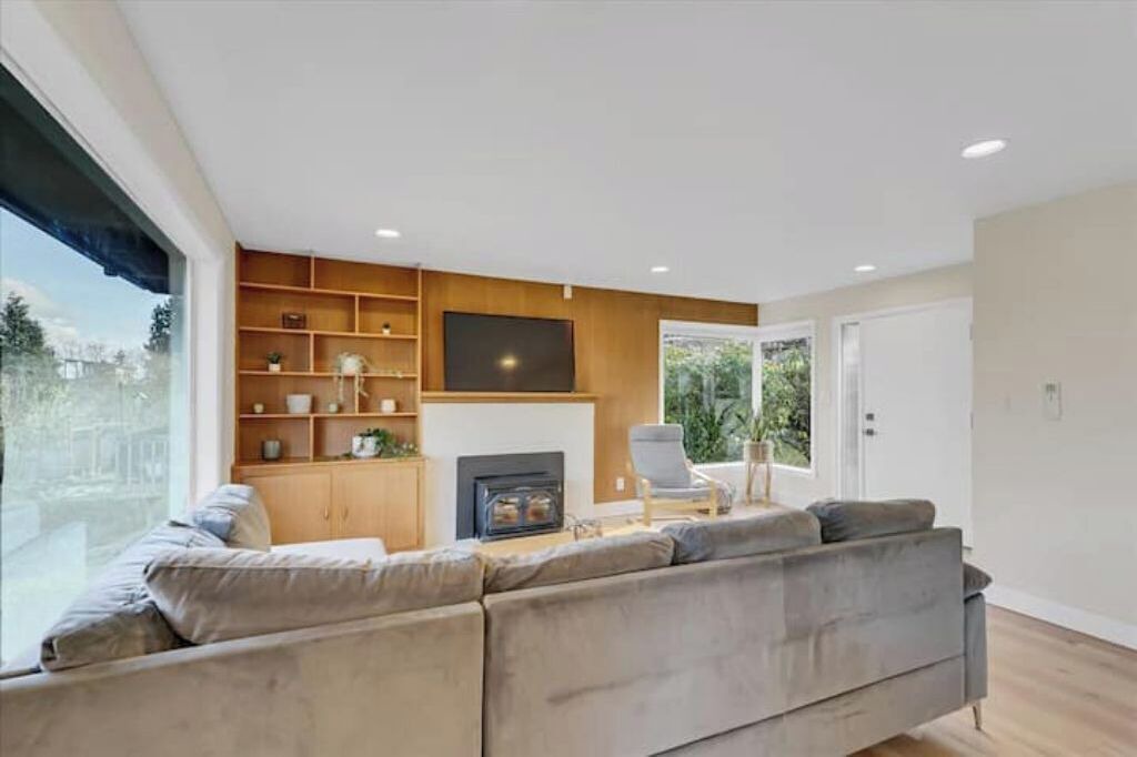 Photo of Livingroom in Bryn Mawr-Skyway