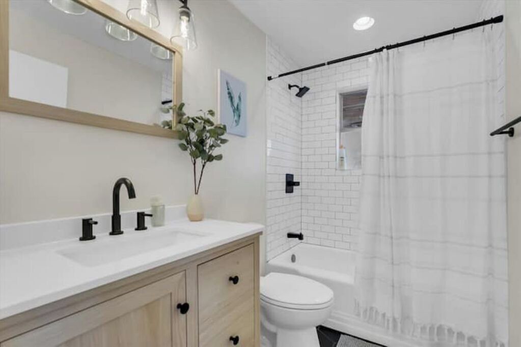Photo of Bathroom in Bryn Mawr-Skyway