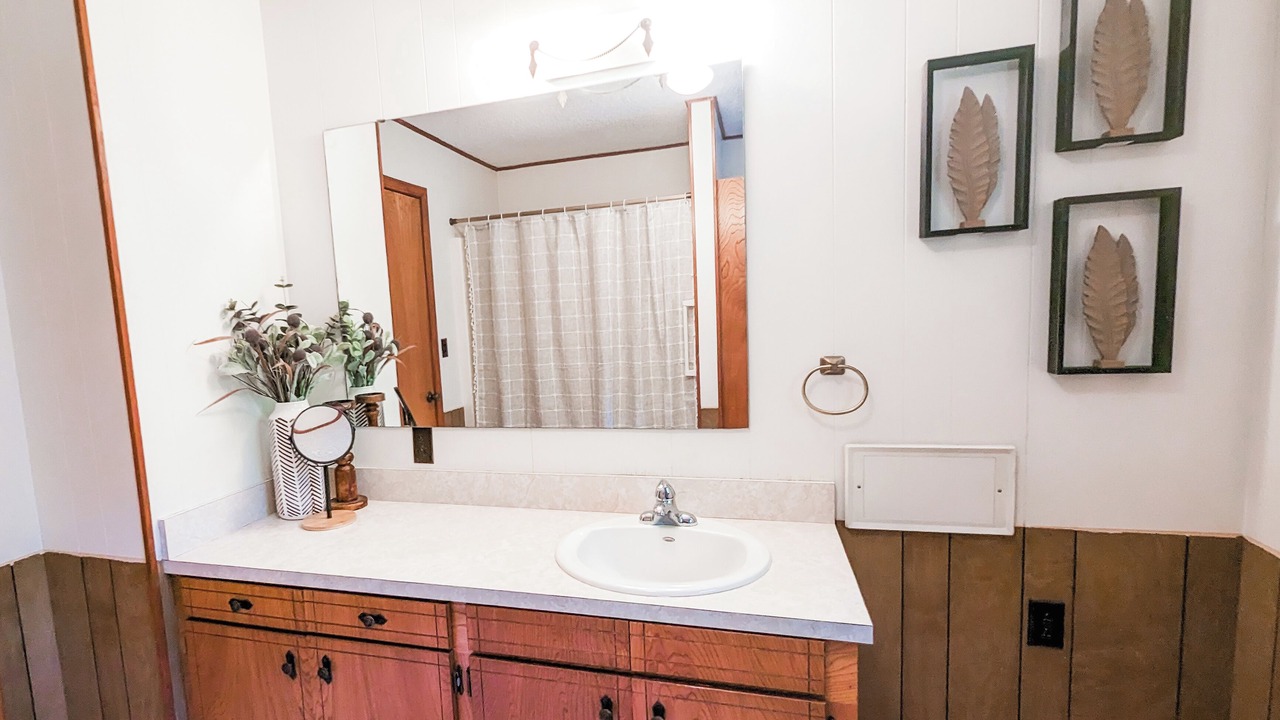 Photo of Bathroom in Ponca