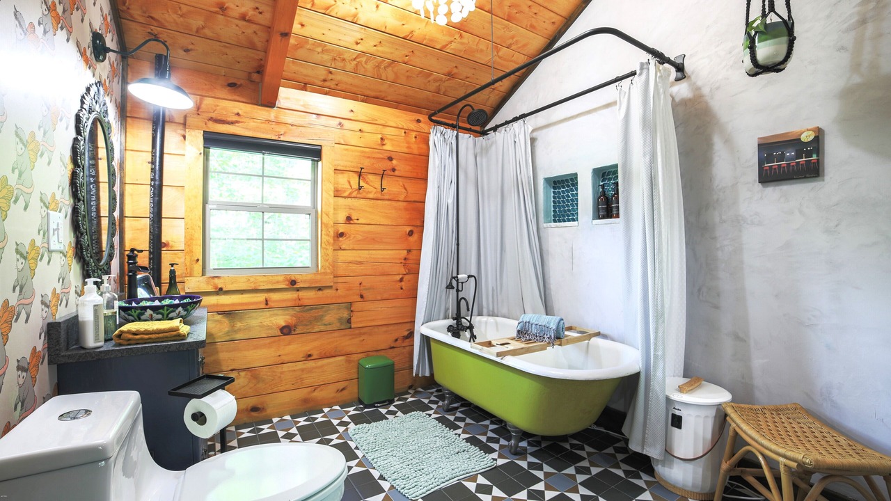 Photo of Bathroom in Lupton City