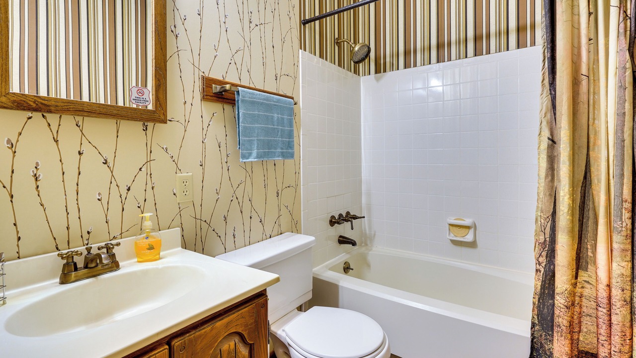 Photo of Bathroom in Howard