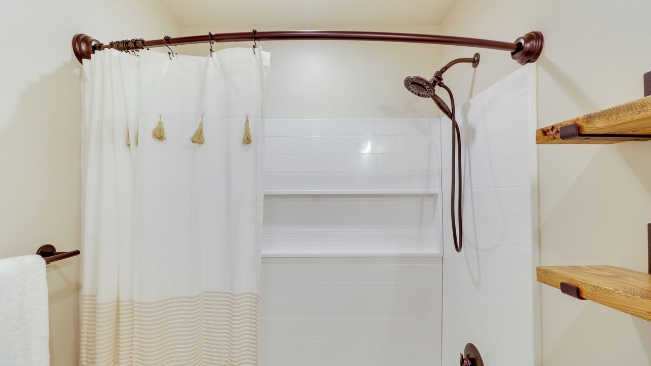 Photo of Bathroom in Lakeside