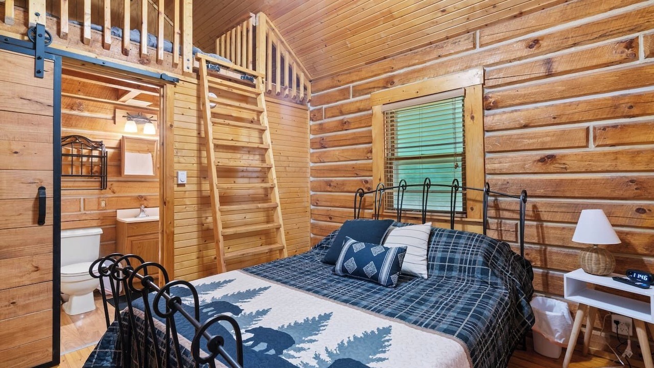 Photo of Bedroom in Birdseye