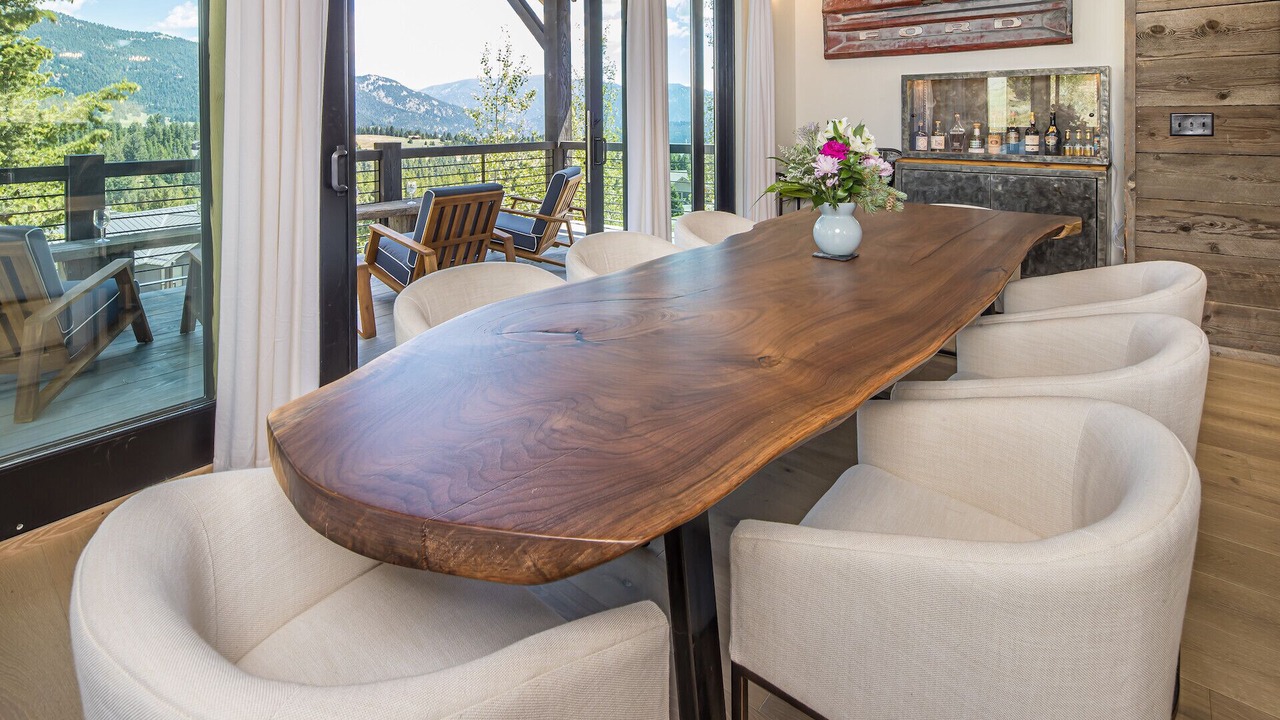 Photo of Livingroom in Antler Ridge