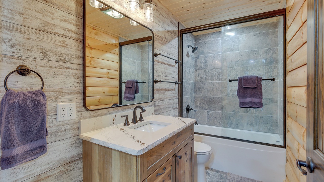 Photo of Bathroom in Sundance