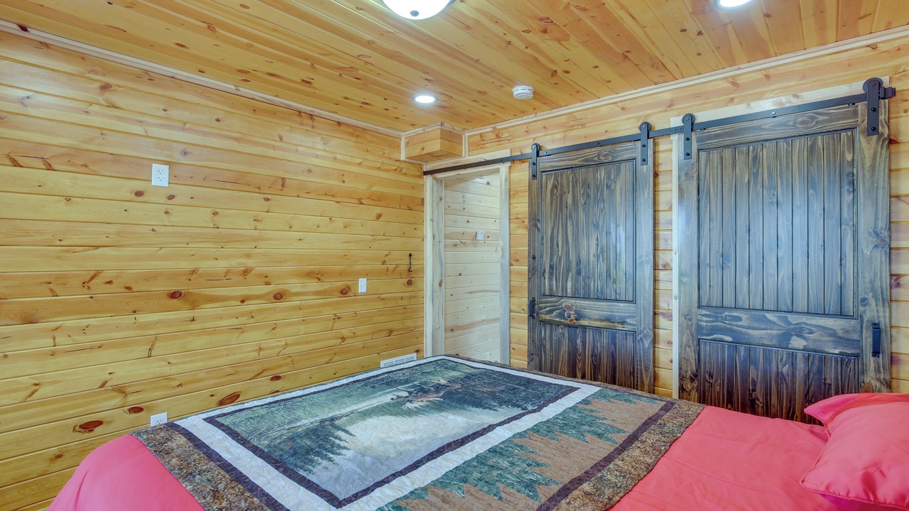 Photo of Bedroom in Sundance