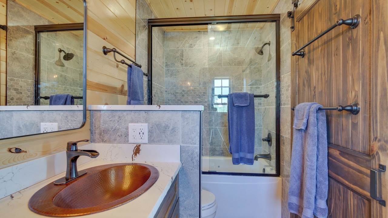 Photo of Bathroom in Sundance
