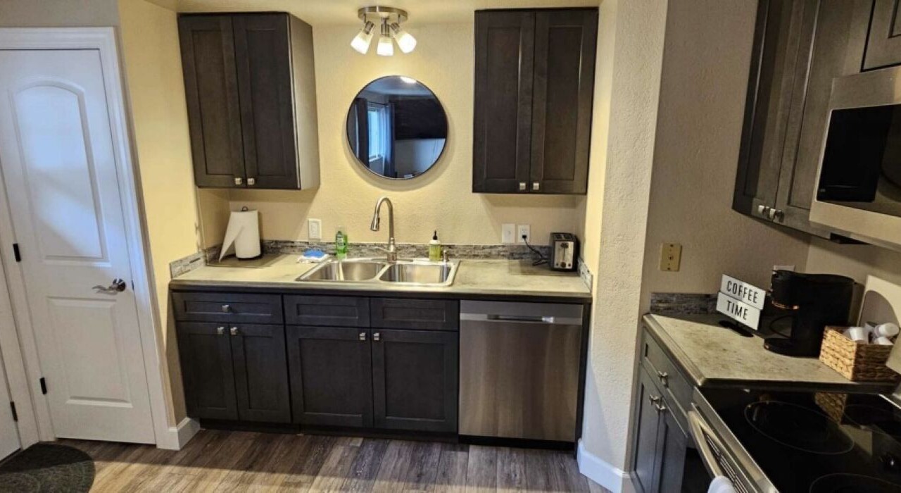 Photo of Kitchen in Franklin to the Fort