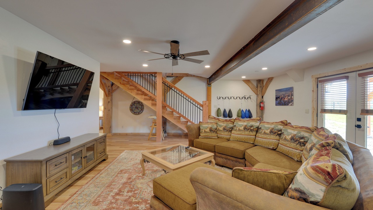 Photo of Livingroom in Felt