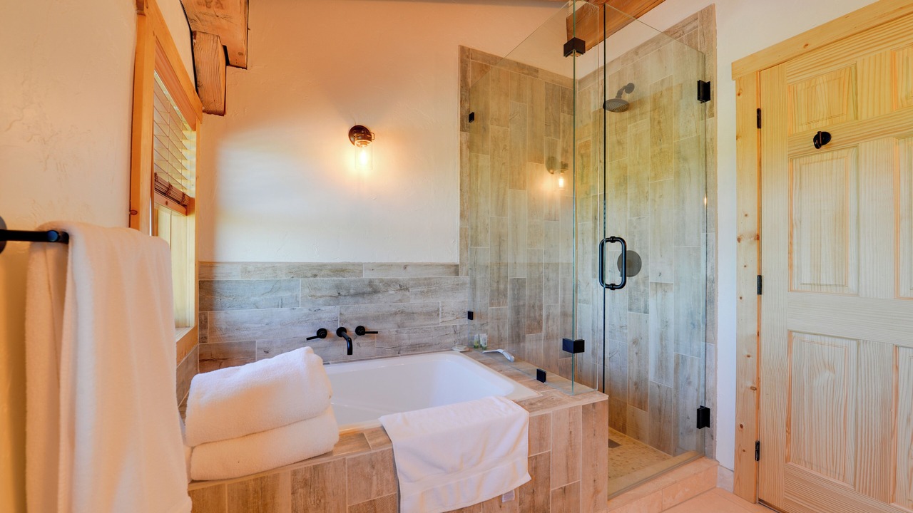 Photo of Bathroom in Felt