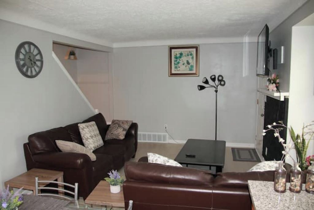 Photo of Livingroom in Harper Woods