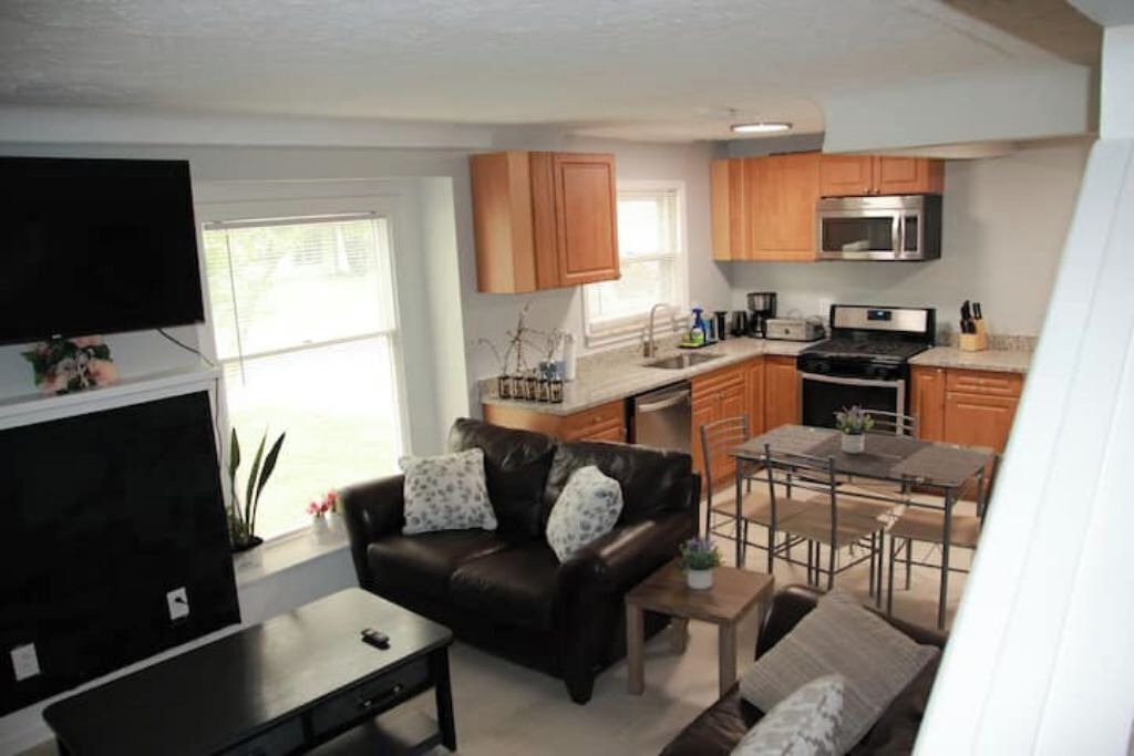 Photo of Livingroom in Harper Woods