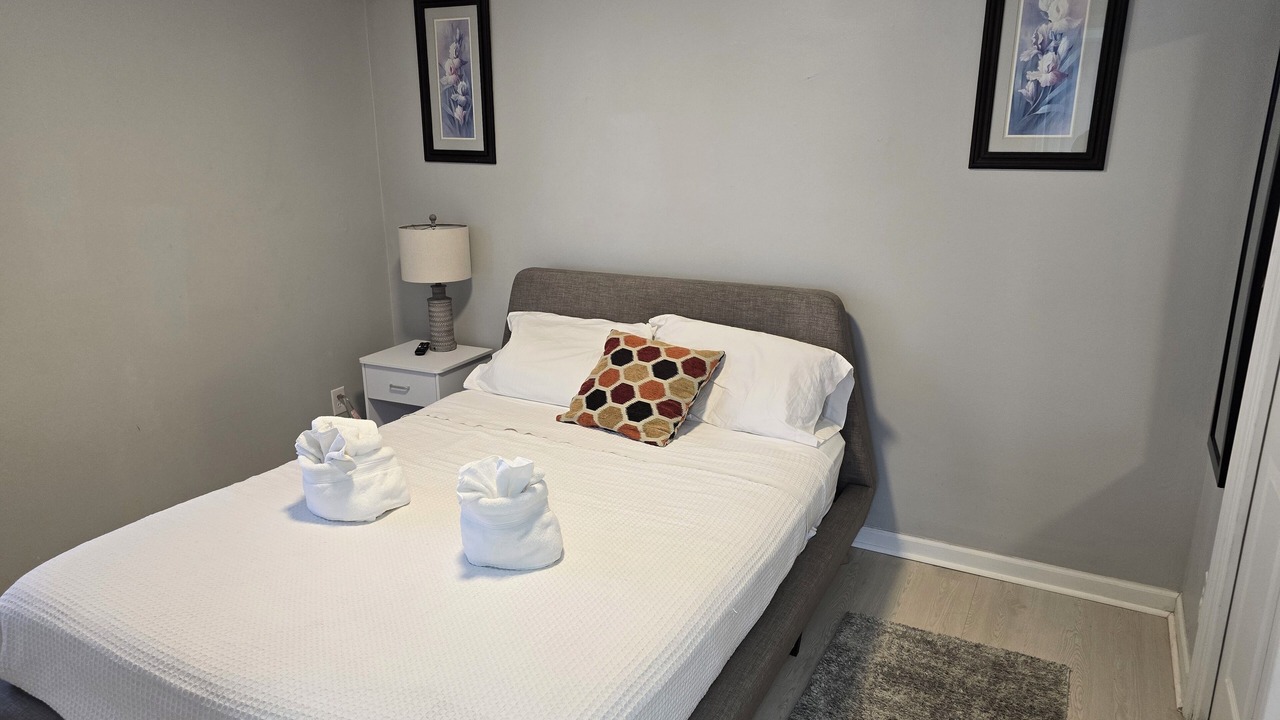 Photo of Bedroom in Harper Woods