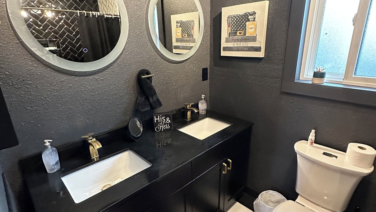 Photo of Bathroom in Dutton