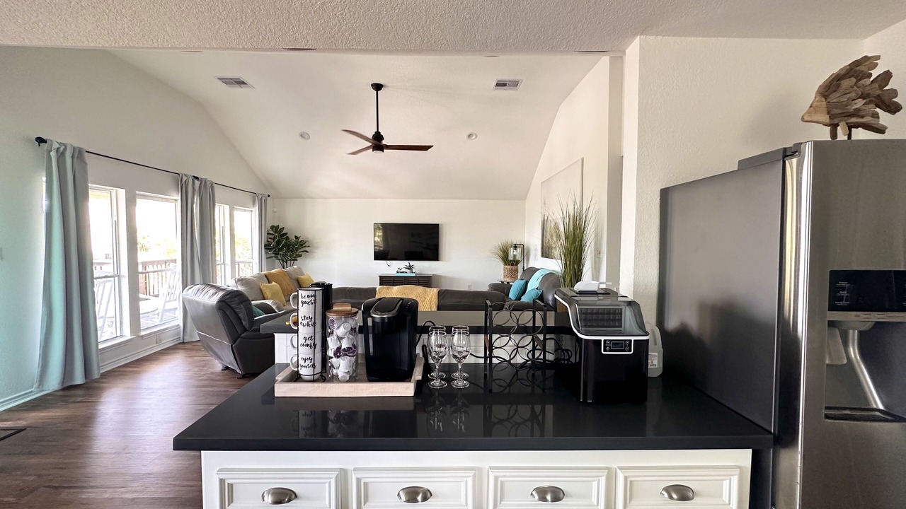 Photo of Livingroom in Indian Beach