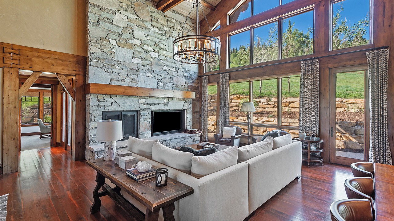 Photo of Livingroom in Empire Pass